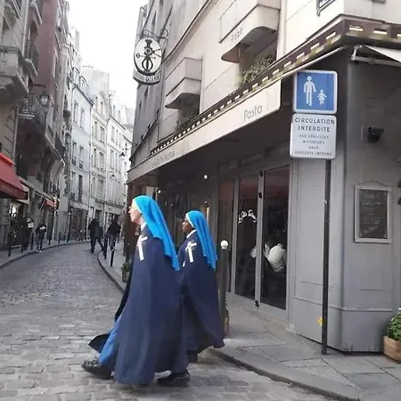 Centre Historique Vue Calme Clair Climatisation Ascenseur *