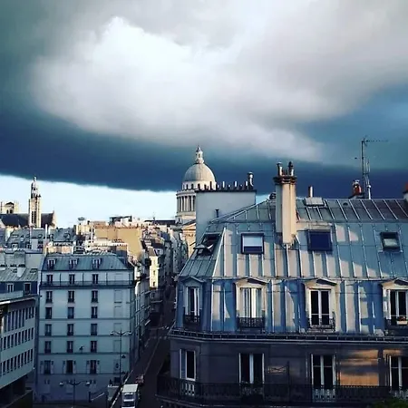 Centre Historique Vue Calme Clair Climatisation Ascenseur *